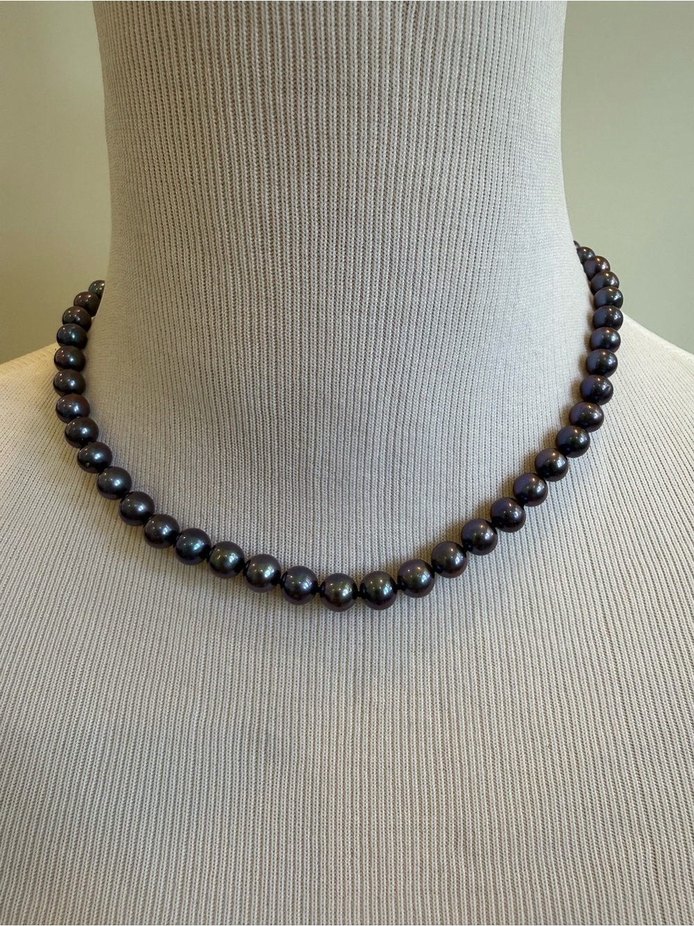 Classic 7.5-8mm Freshwater Black Pearl Necklace, Bracelet, and earrings